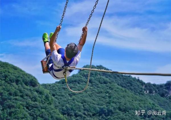 悬崖钢索上演西游取经,一场惊心动魄的景区新体验 悬崖钢索上演西游取经,一场惊心动魄的景区新体验